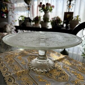 Elegant Glass Cake Stand - Greek Harp Design